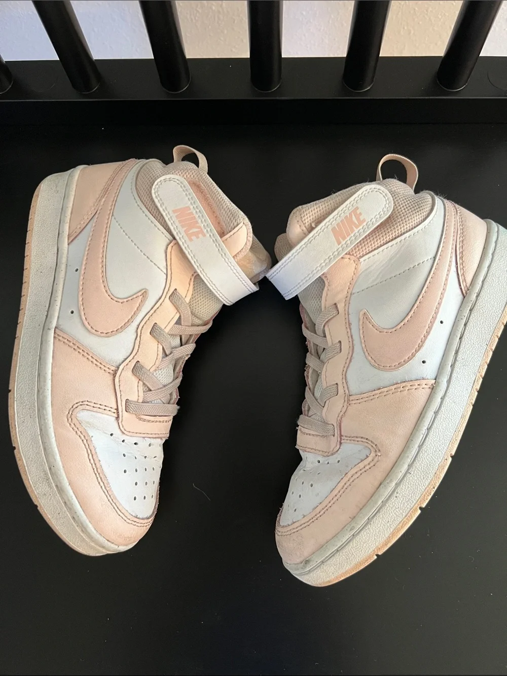 ❤️3/$25 (2) Nike Kids Sneakers in White & Pink